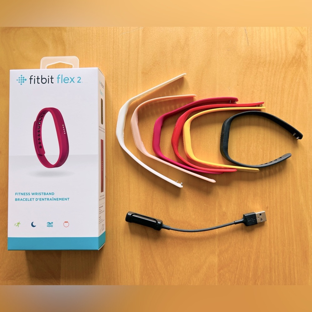 Fitbit Flex 2 fitness tracker & 6 wristbands